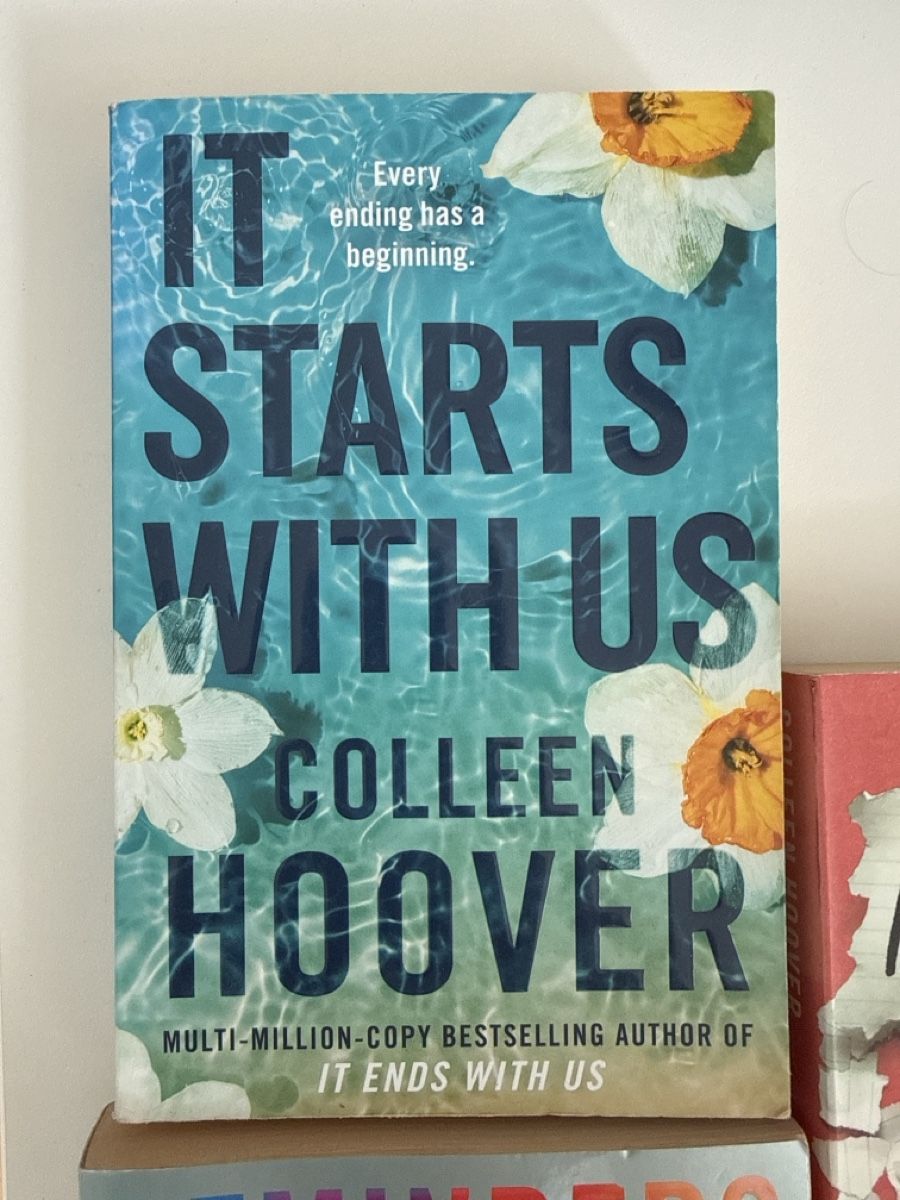 Livres: Colleen Hoover drei Romane - Englisch – D'occasion à Zürich par mia_1212 1