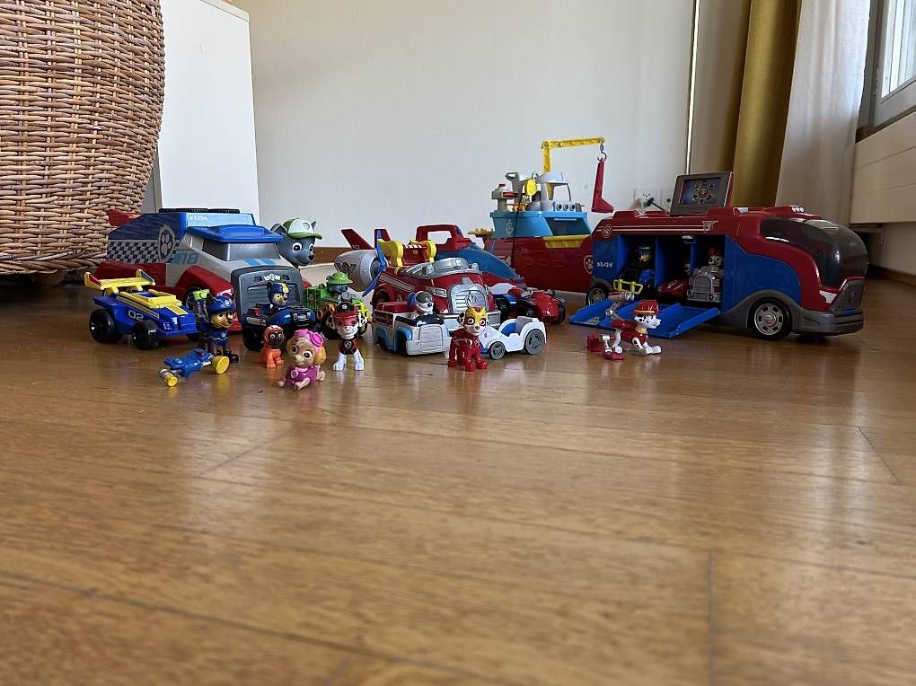 Giocattoli: Paw Patrol Set – Usato da Luzern venduto da sarafina2 3