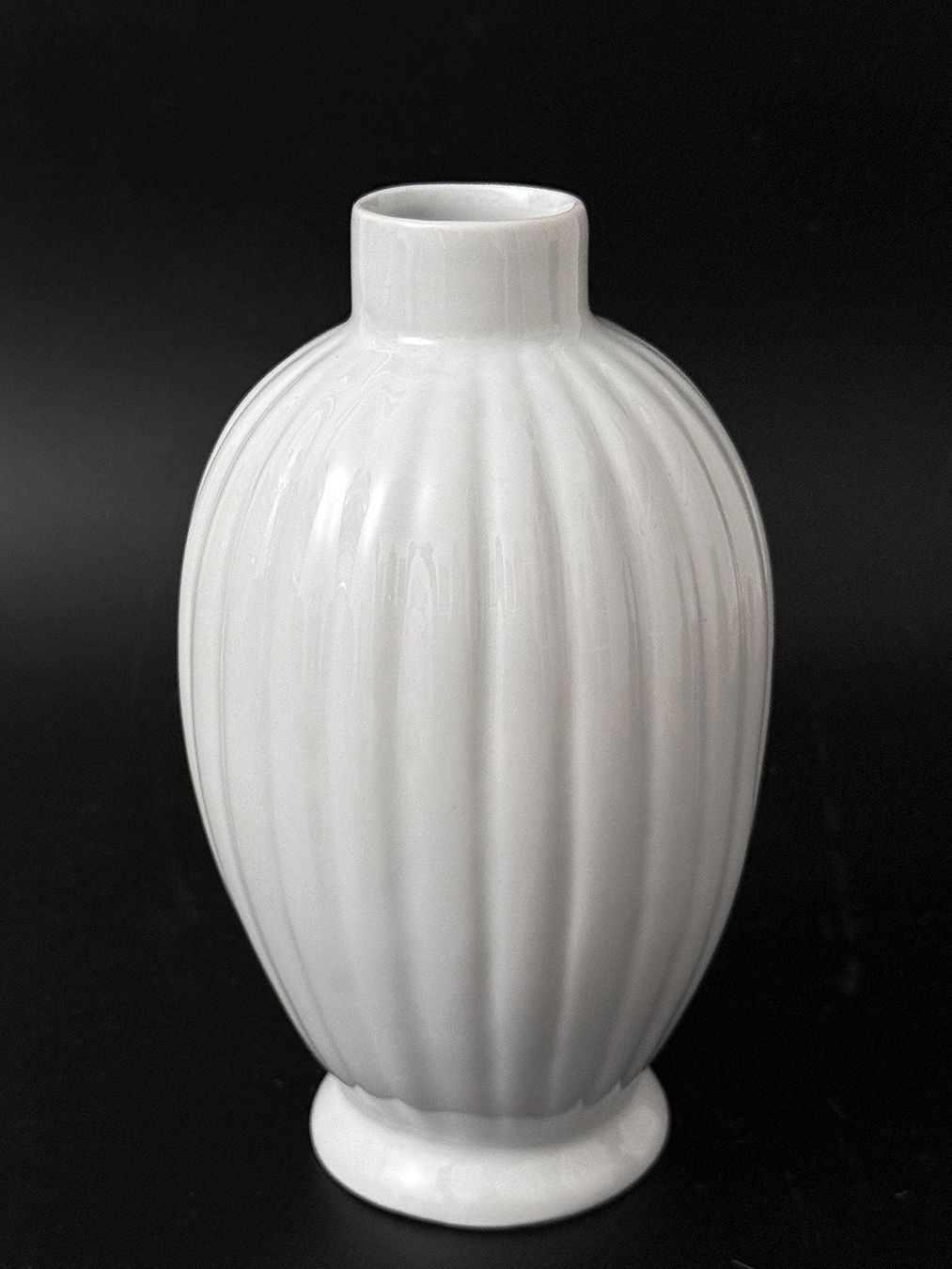 Vasi & Recipienti: Elegante weisse Limoges Vase – Usato da Luzern venduto da Eukalyptus