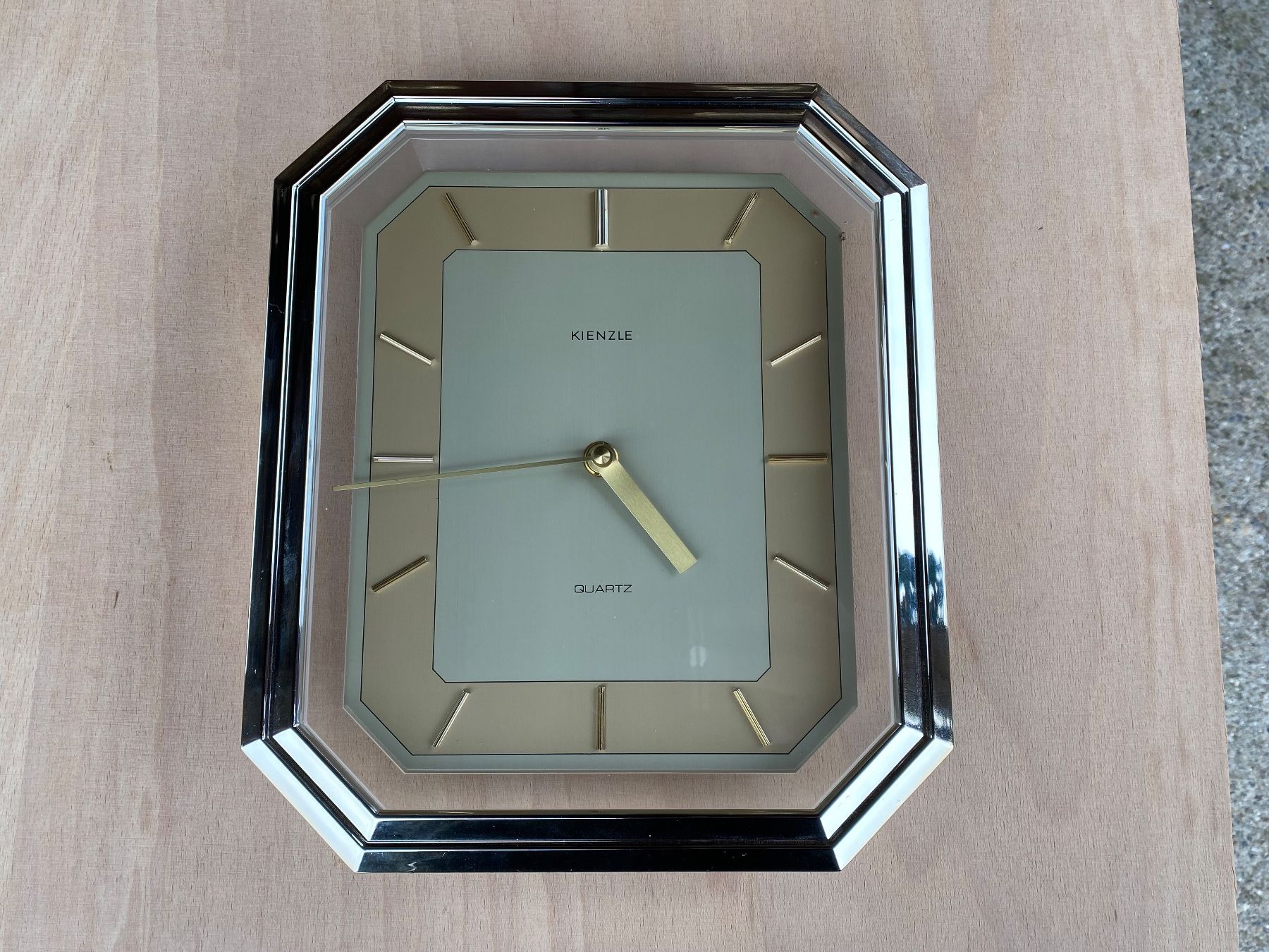 Kienzle Orologi da terra & Orologi da parete: schöne Vintage Kienzle Wanduhr – Usato da Feldbach venduto da Olive1