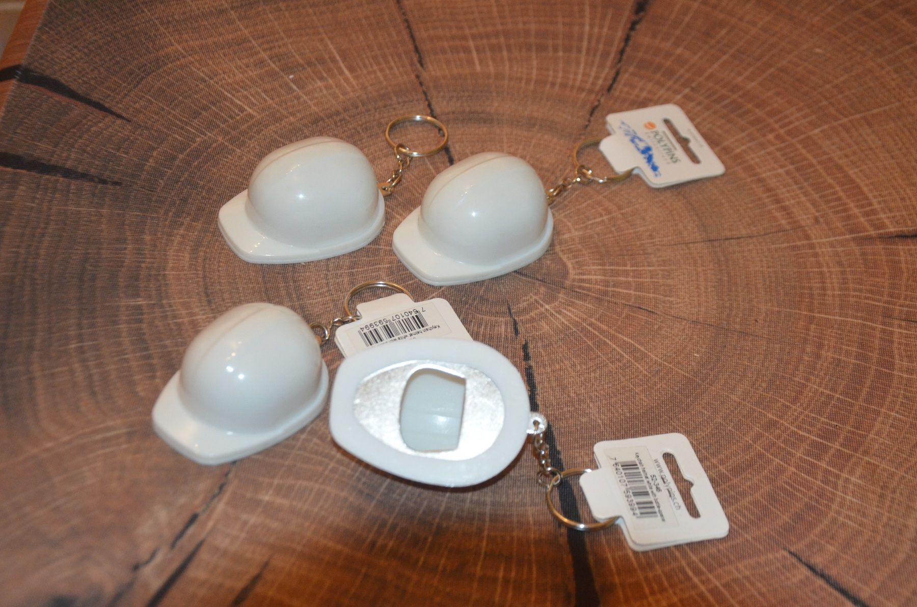 Schlüsselanhänger & - bänder: 4  STUCK PORTE CLEE – Neu und originalverpackt aus Chiasso von Dolly015