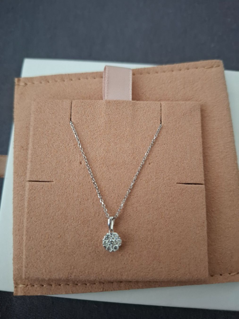 Catenine: Collier  élégant en or 18 carat avec diamants – Usato da  venduto da  1