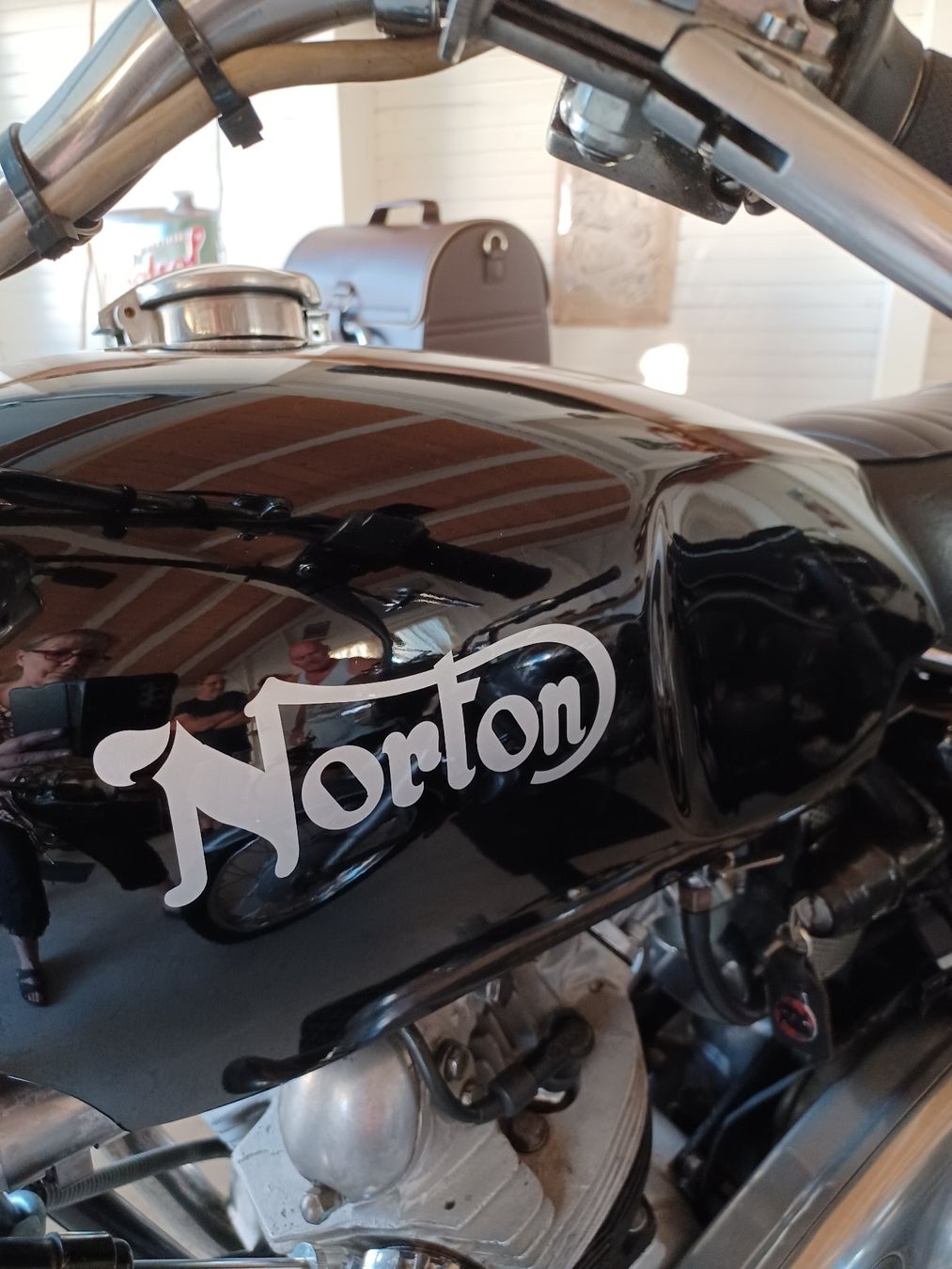 Norton Strada: Veteraneneintrag: Norton Commando 750 - Kult-Motorrad – Usato da Wolfwil venduto da BriteinSchweiz