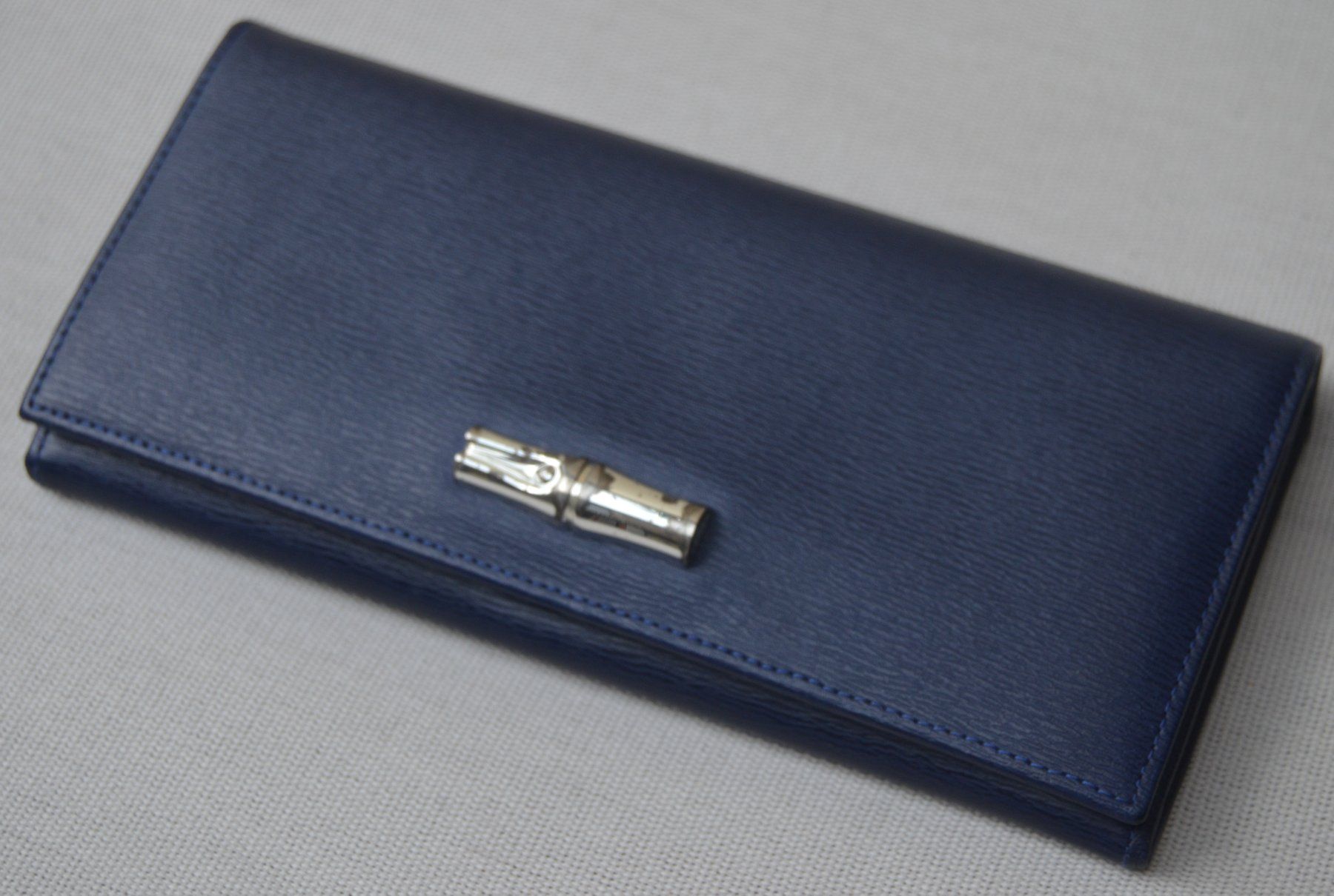 Longchamp Portemonnaie: Longchamp Portefeuille – Gebraucht aus Collonges von arashee