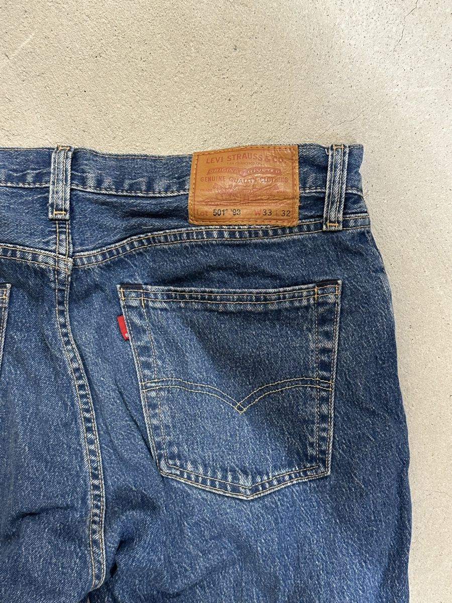 Levi's Pantaloni: Levis 501 Premium Line – Usato da Münchenstein venduto da flo_75l6 1