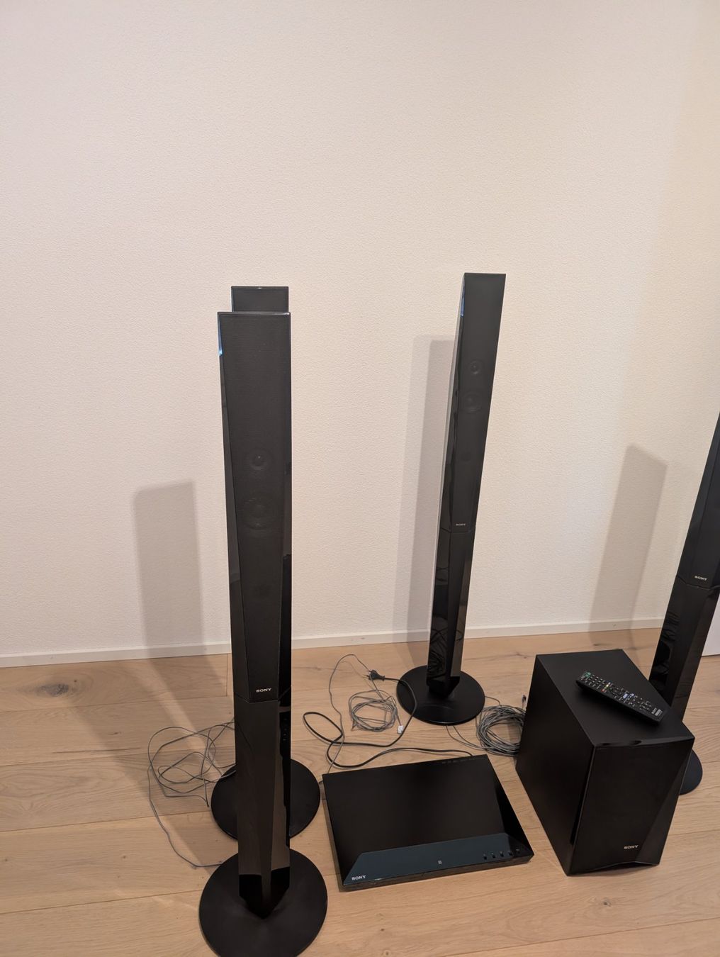 Sony Home Cinema: Sony Bdv-E6100 – Nuovo (secondo la descrizione) da Remigen venduto da Exitus83 2