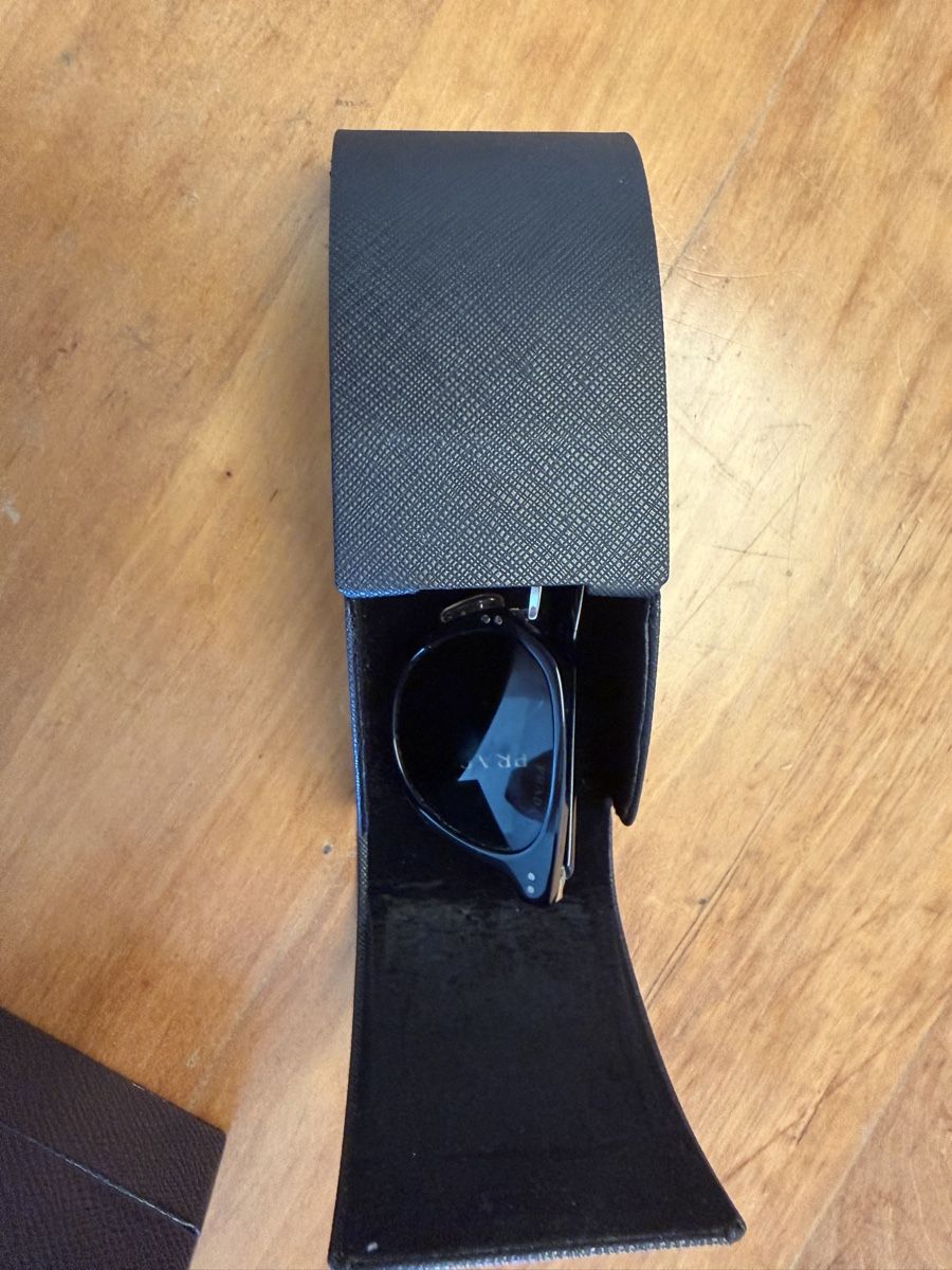 Prada Lunettes & Verres: Prada Sonnenbrille – D'occasion à Meilen par lucaferrari 2
