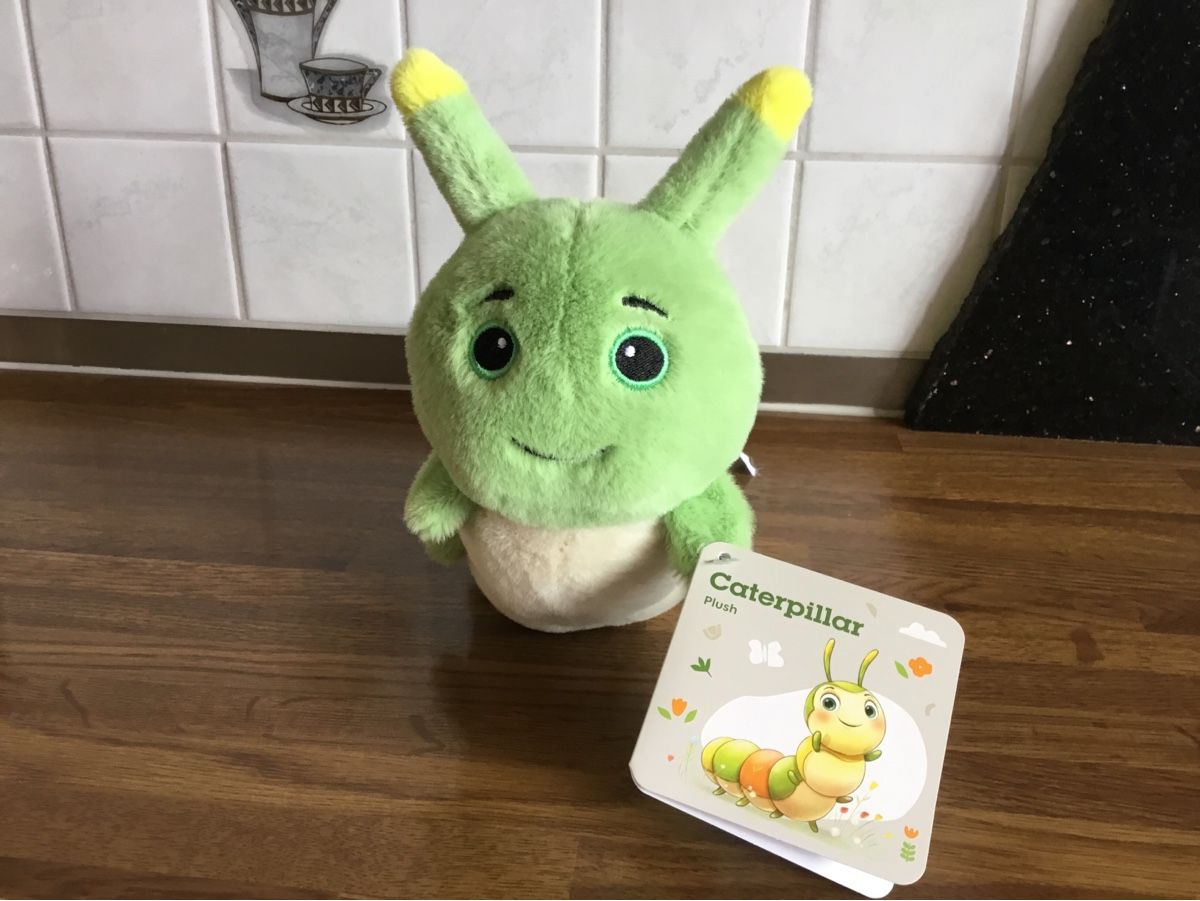 Coop Sammelmarken & -punkte: Coop Trophy Sammelspass Ab in den Frühling Plüschraupe Fredd – Neu und originalverpackt aus Oberbüren von Eigis