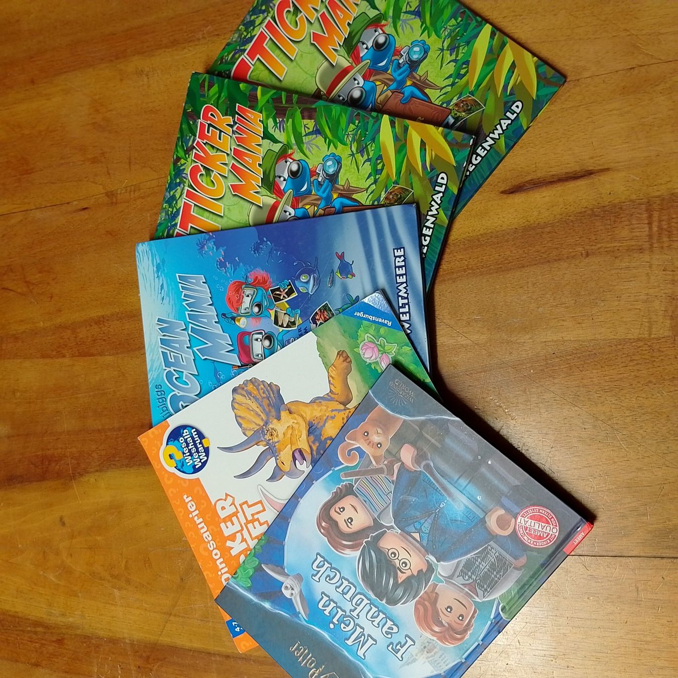 Libri: Harry Potter + Stickerhefte – Usato da Wichtrach venduto da Bruno6607