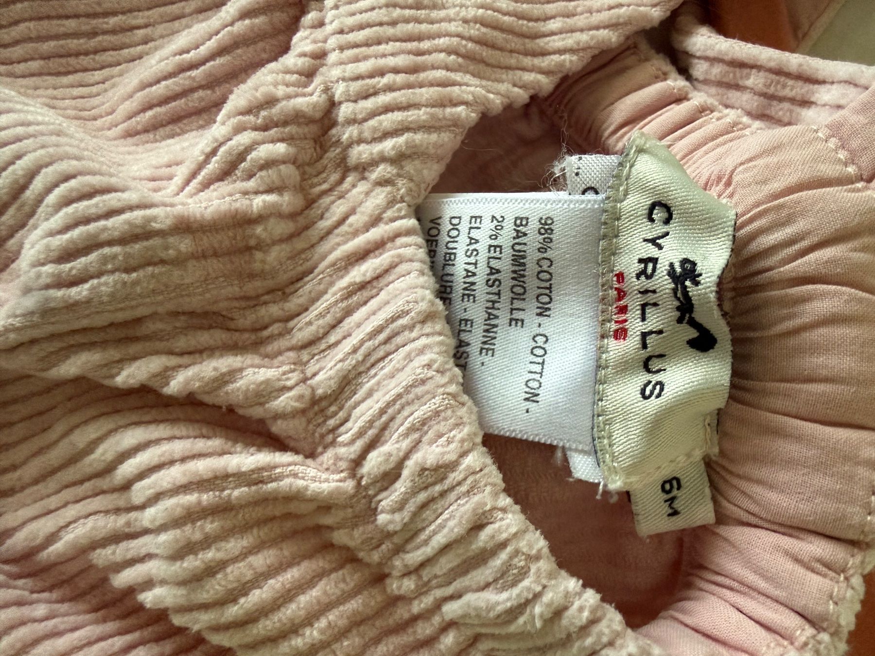 Cyrillus Lotti & Set di vestiti: Salopette Cyrillus rose, taille 6 mois – Usato da Pully venduto da KpatA 1