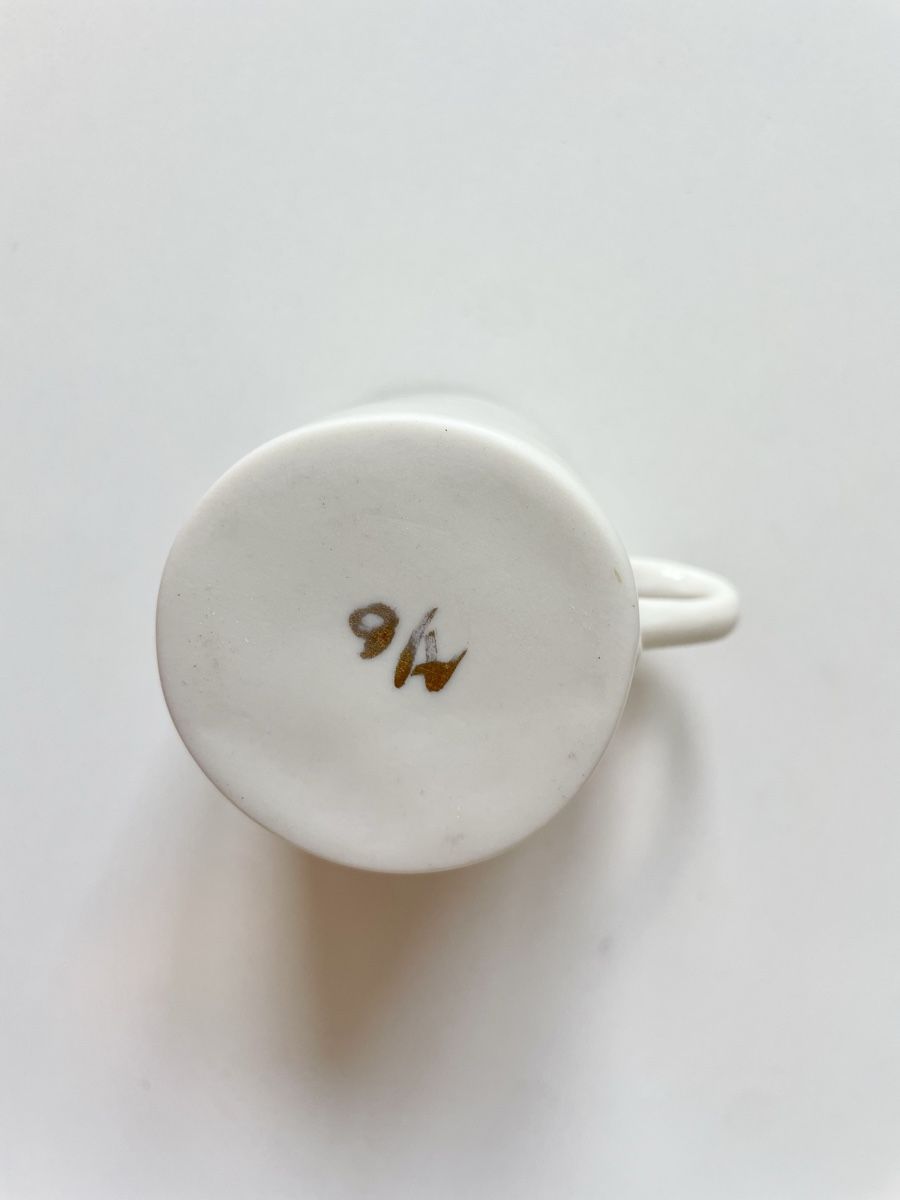 Tazze: Espresso-Tasse mit Goldrand – Nuovo (secondo la descrizione) da Zürich venduto da Christine.R 6