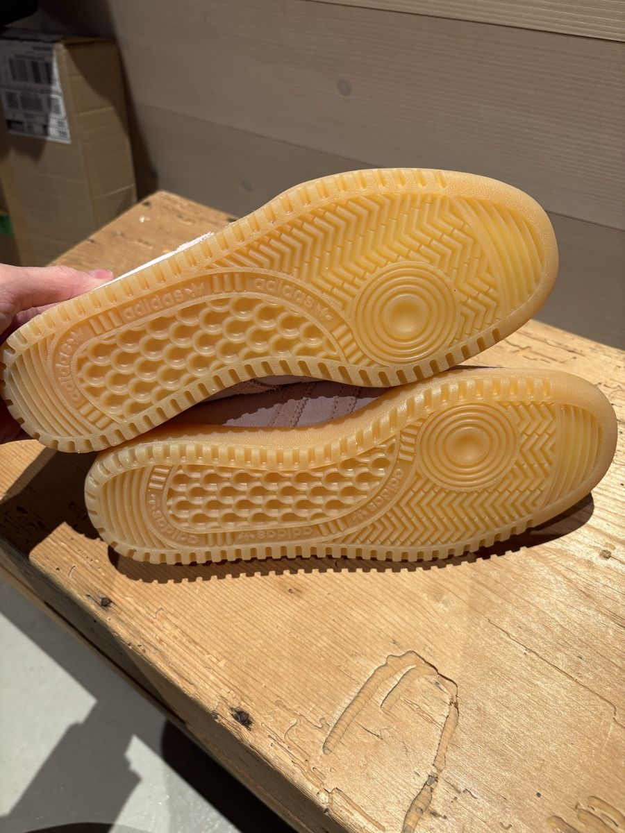 Adidas Scarpe da uomo: Adidas Sneakers  – Nuovo (secondo la descrizione) da aarau venduto da elledanielle 2