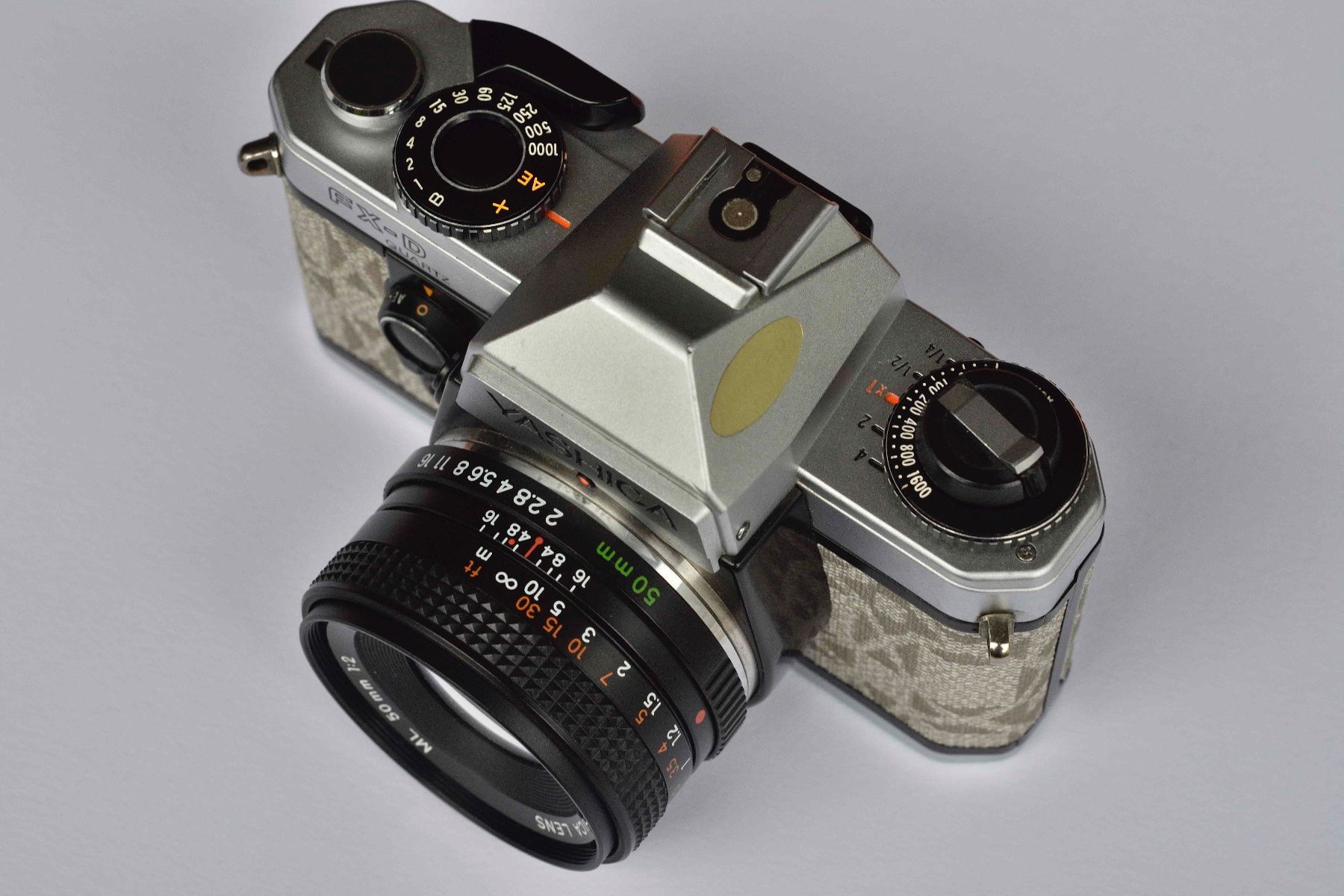 Yashica Kamera: Yashica FX-D mit Objektiv 50/2.0 - ab Service – Gebraucht aus Schwerzenbach von floridan 3