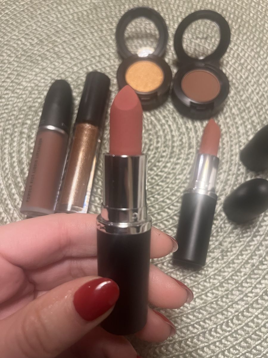 Make-up: Brand New original Mac cosmetics – Nuovo e nell'imballaggio originale da Pully venduto da vik_2mrb 1