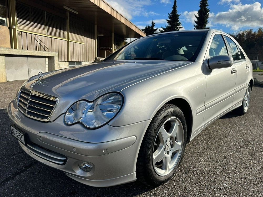 Mercedes-Benz C240 W203 2.Hand ab Service und MFK Top Zustad