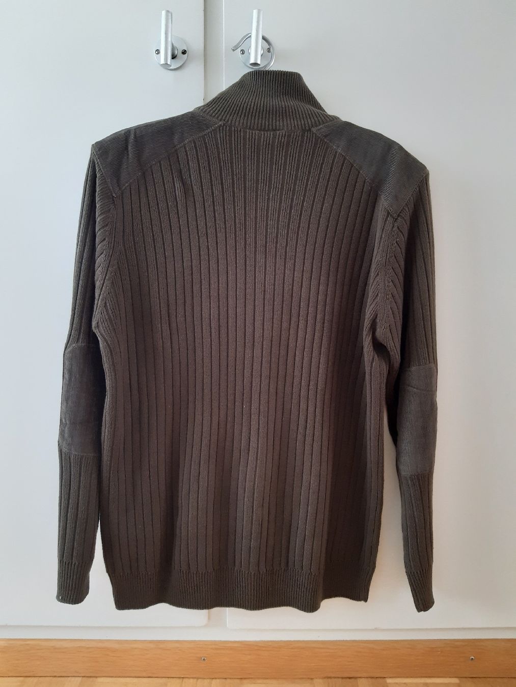 Pullover & Sweatshirts: Herren Pulli – Gebraucht aus Aarau von crissta 1