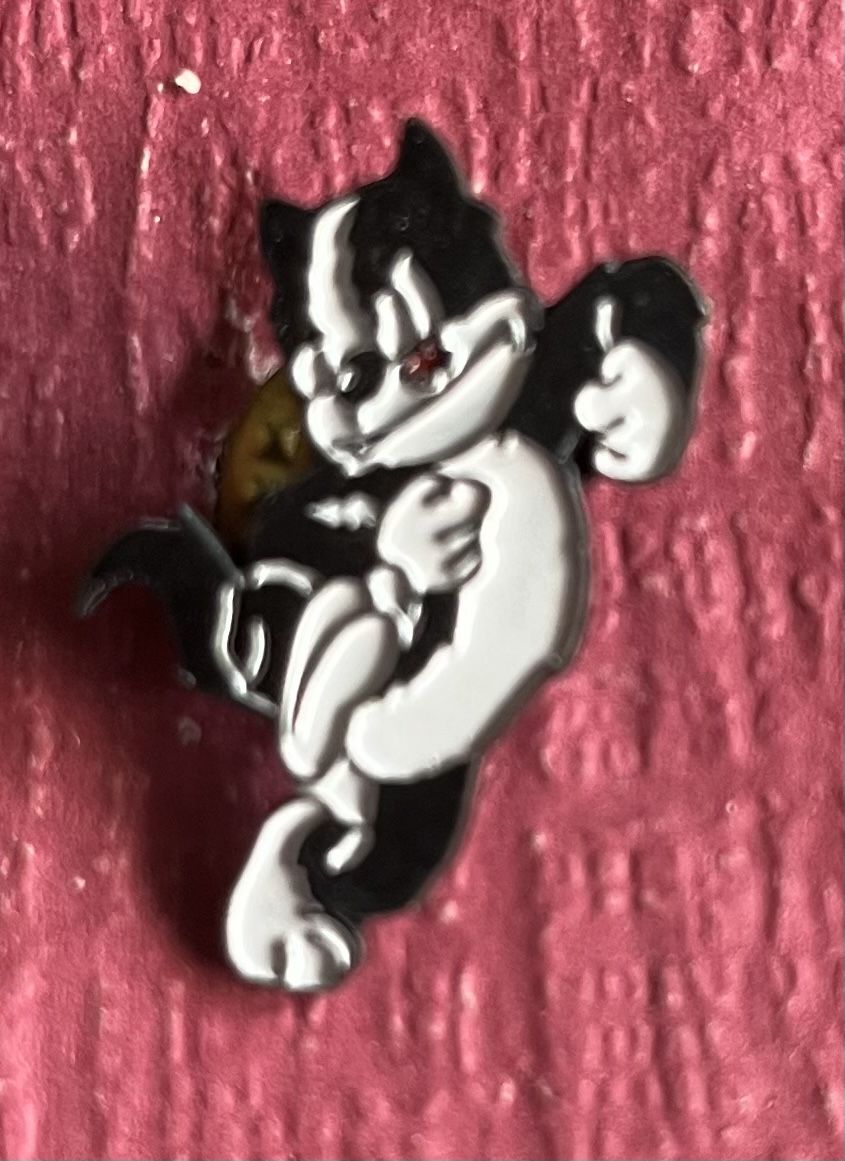 Plaketten & Abzeichen: Comic Pin – Gebraucht aus Itingen von Bebbi6569