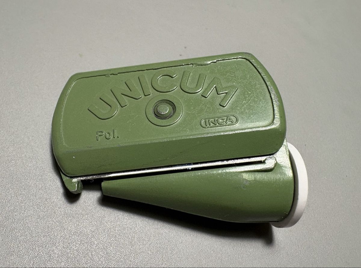 Temperini: Vintage Bleistiftspitzer UNICUM – Usato da Birrwil venduto da kaestli