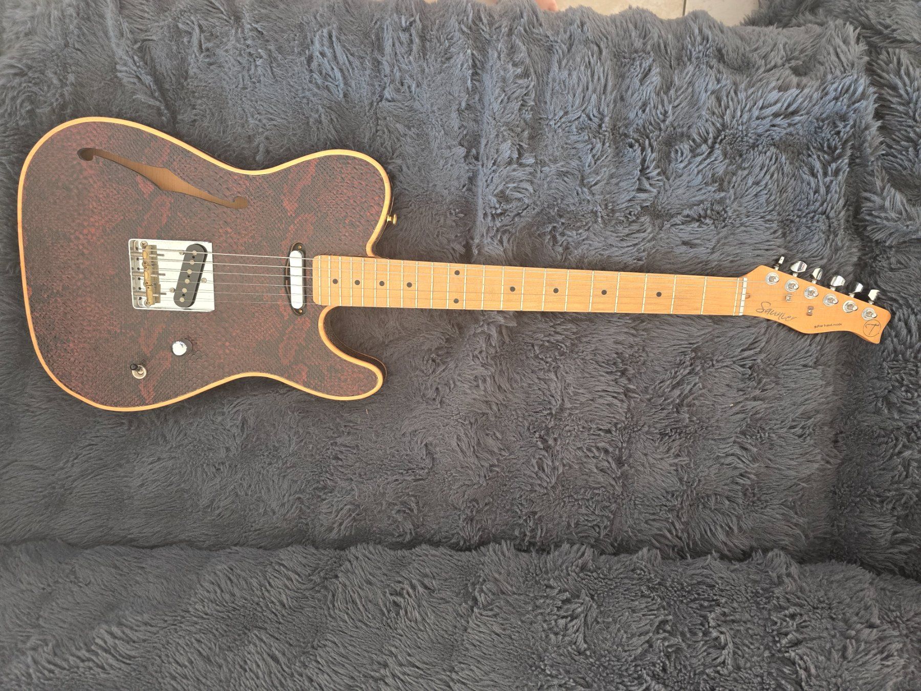 Strumenti musicali: Saunier Custom Telecaster thinline snake handmade collector – Usato da Eglisau venduto da Flying-V 2