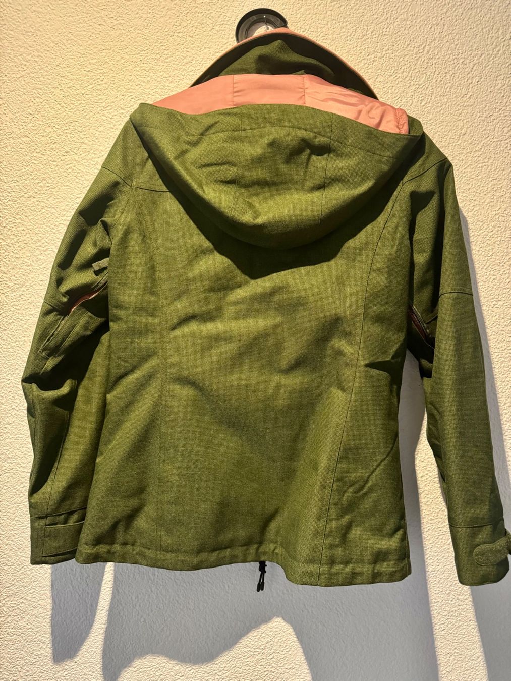 Burton Giacche: Burton Winterjacke tailliert grösse s – Usato da Orpund venduto da chn_9xdn 1