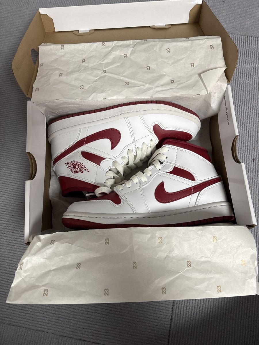 Jordan Scarpe da donna: Original Jordan 1 Mid – Nuovo e nell'imballaggio originale da Rudolfstetten venduto da KerstinB01