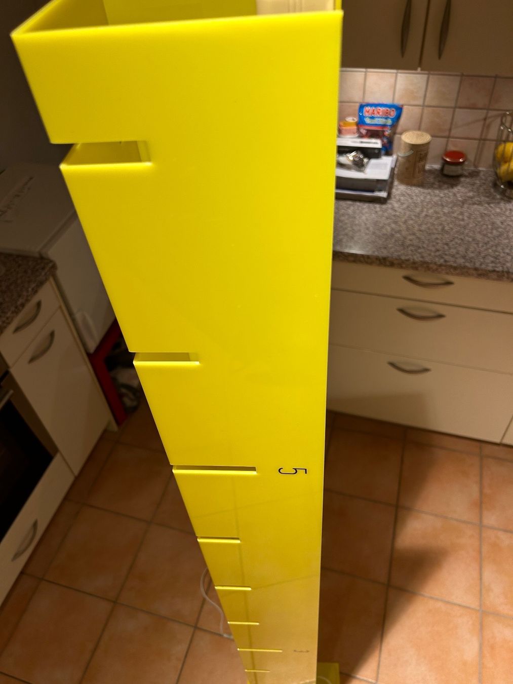Lampen: UNIQUE ! Lampe au sol jaune fluorescent VINTAGE années 90 – Gebraucht aus Roche VD von luc_jwm5 3