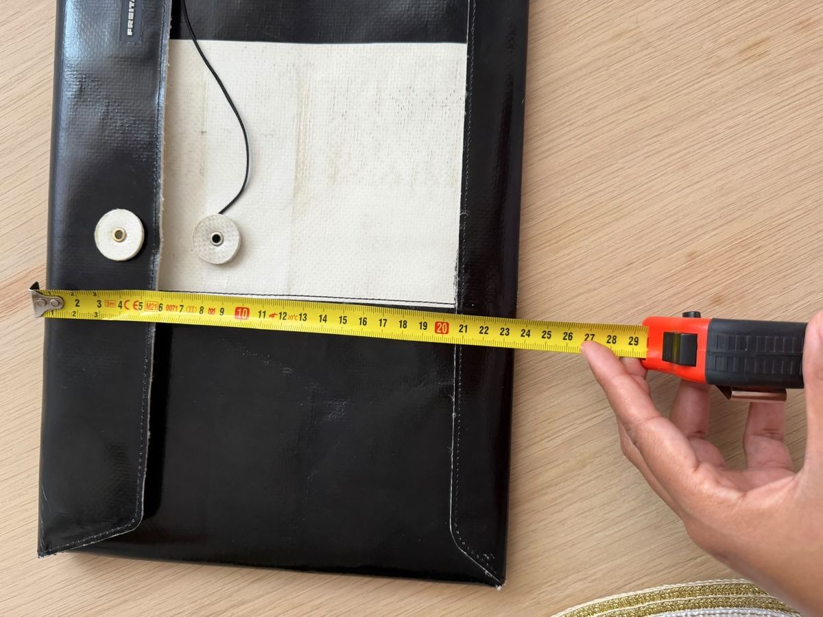Freitag Valigie & Borse: Pochette Freitag noir et blanc bon état – Usato da Brügg BE venduto da haj_9zhk 2
