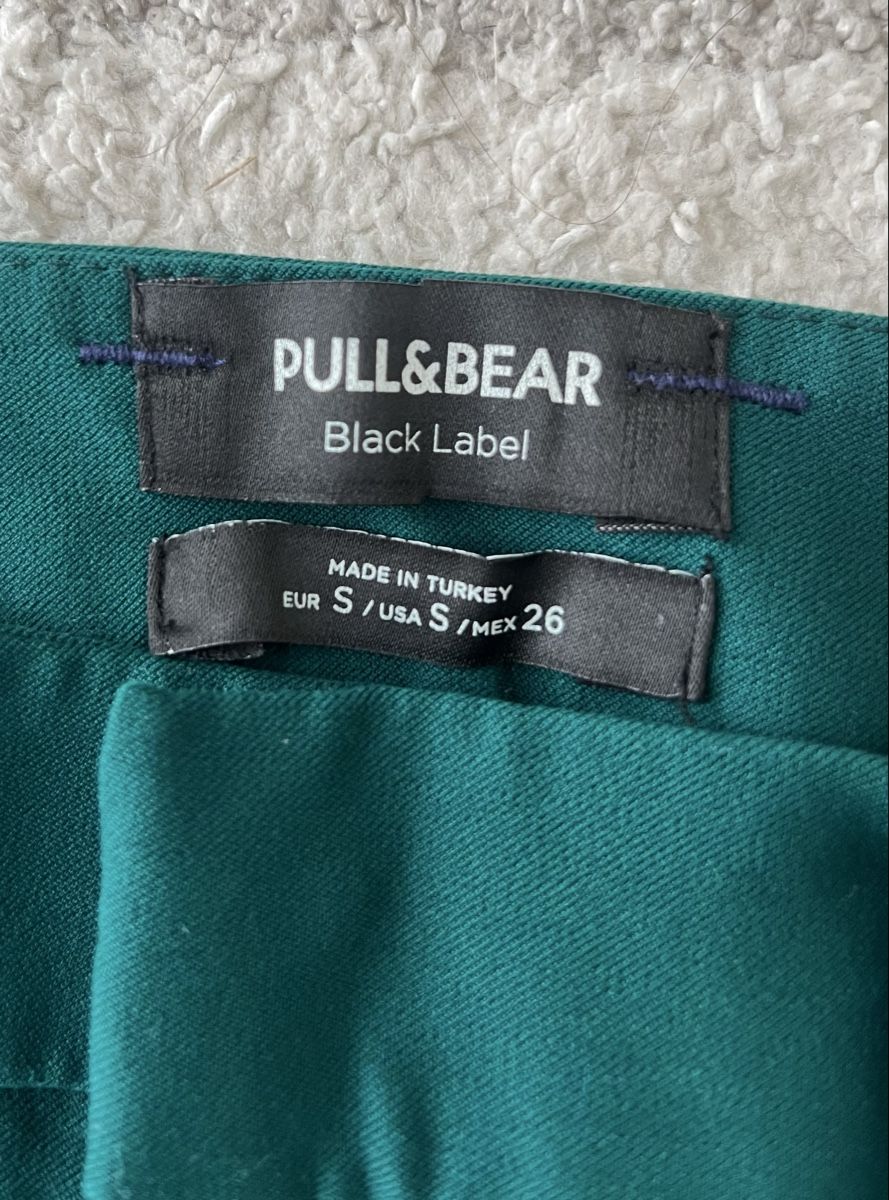 Pull&Bear Hosen: Stoffhose Pull&Bear dunkelgrün Grösse S – Neu und originalverpackt aus Spreitenbach von sah_9glw 2