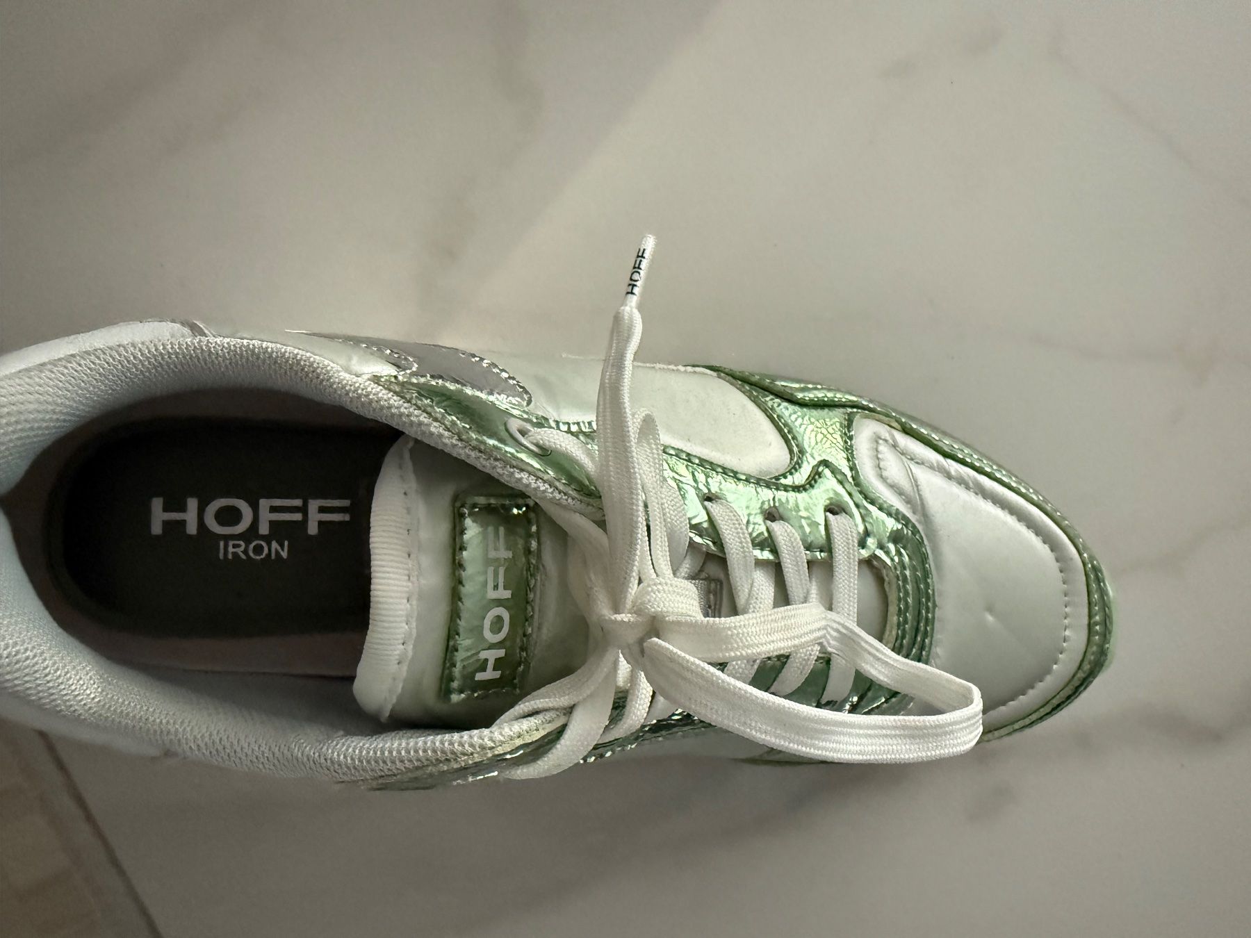 Scarpe da donna: Trendige HOFF Sneakers, Silber/Grün, Grösse 38, – Usato da Winterthur venduto da Lumi11 2