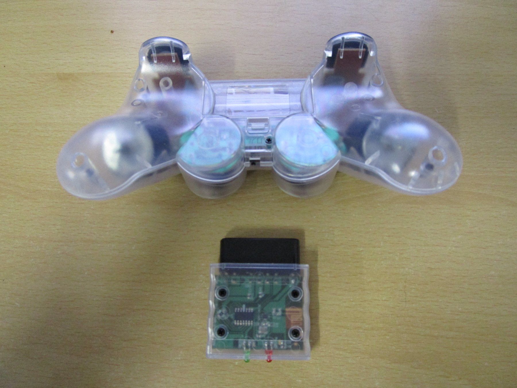 Controller: Playstation 2 Wireless Controller -clear - NEUWARE PS2 – Nuovo (secondo la descrizione) da Goldau venduto da agestuffer 2