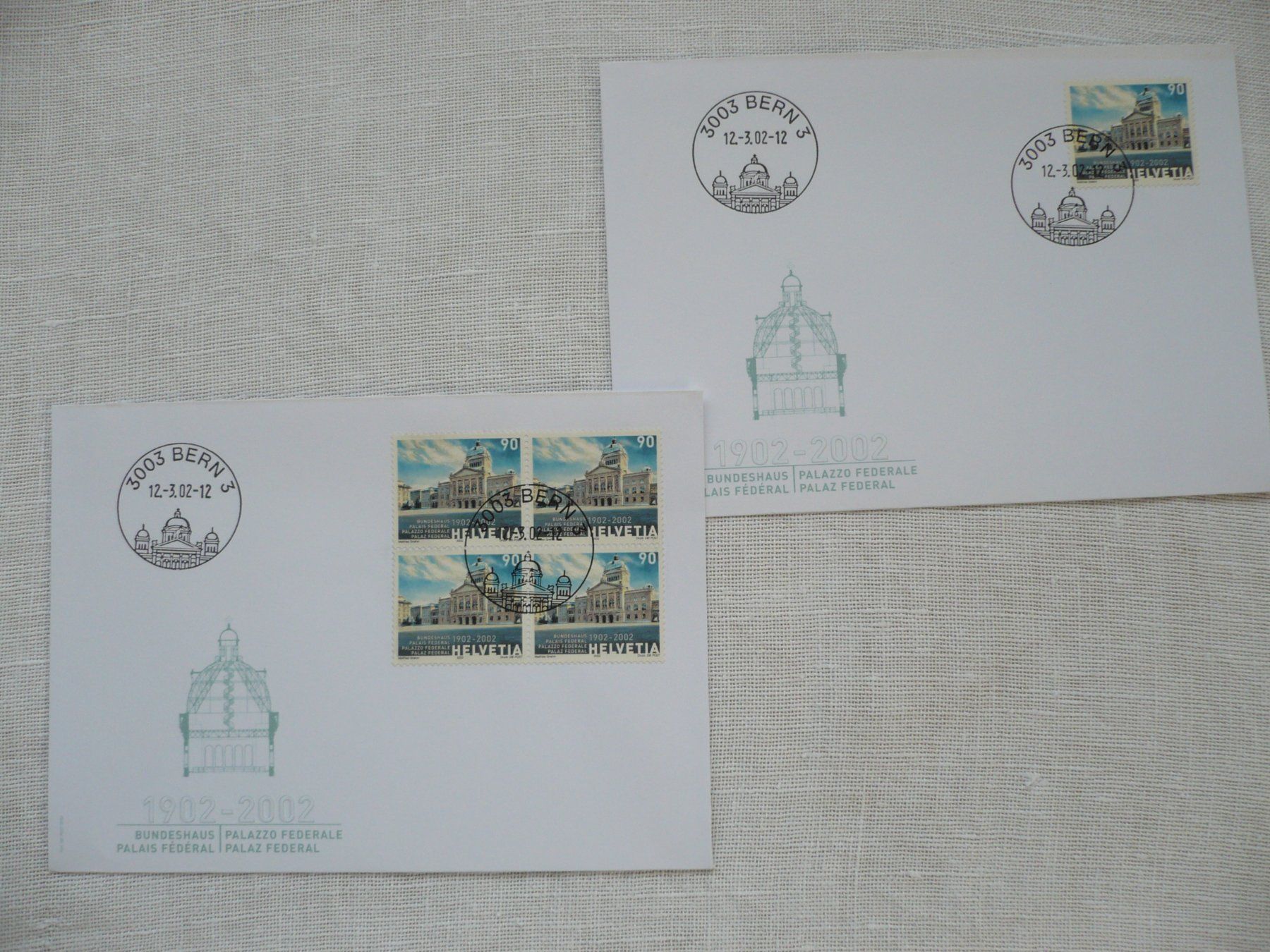 Tous les timbres: 2002 2 FDC Bundeshaus Einzelm. & 4er-Bl. SBK 1046 – D'occasion à Zürich par saltandpepper008
