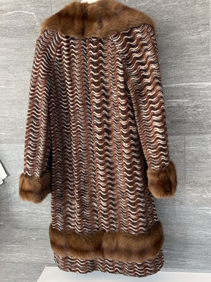 Missoni Mäntel: Missoni Coat Brown White Zigzag Fur Collar Cuffs – Gebraucht aus Luzern von TIsabel 4