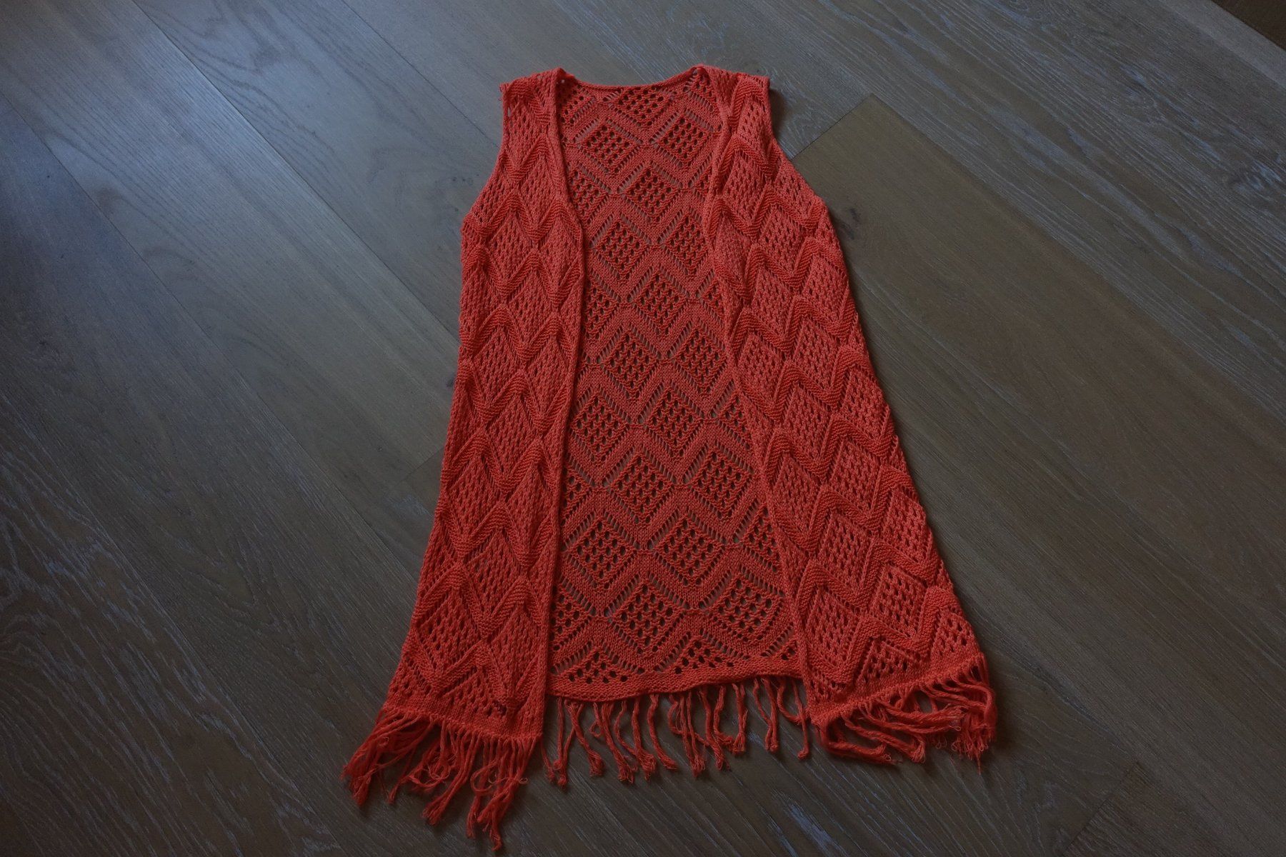 Gilet & Giacche senza maniche: Offenes Gilet, Romben-Strickmuster/Fransen, ca. Gr. 36/38 – Nuovo (secondo la descrizione) da Trimbach venduto da bergmann67 1