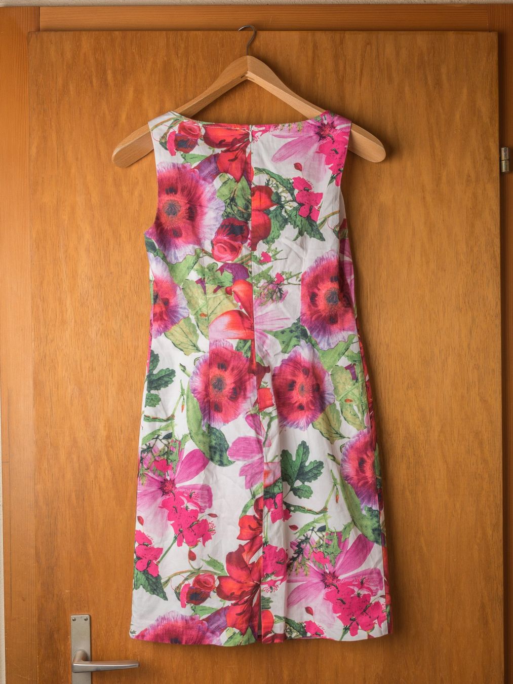 Kleider: Kleid mit Blumenmuster, Ashley Brooke Grösse 36 – Gebraucht aus Ziefen von sin_2chk 1