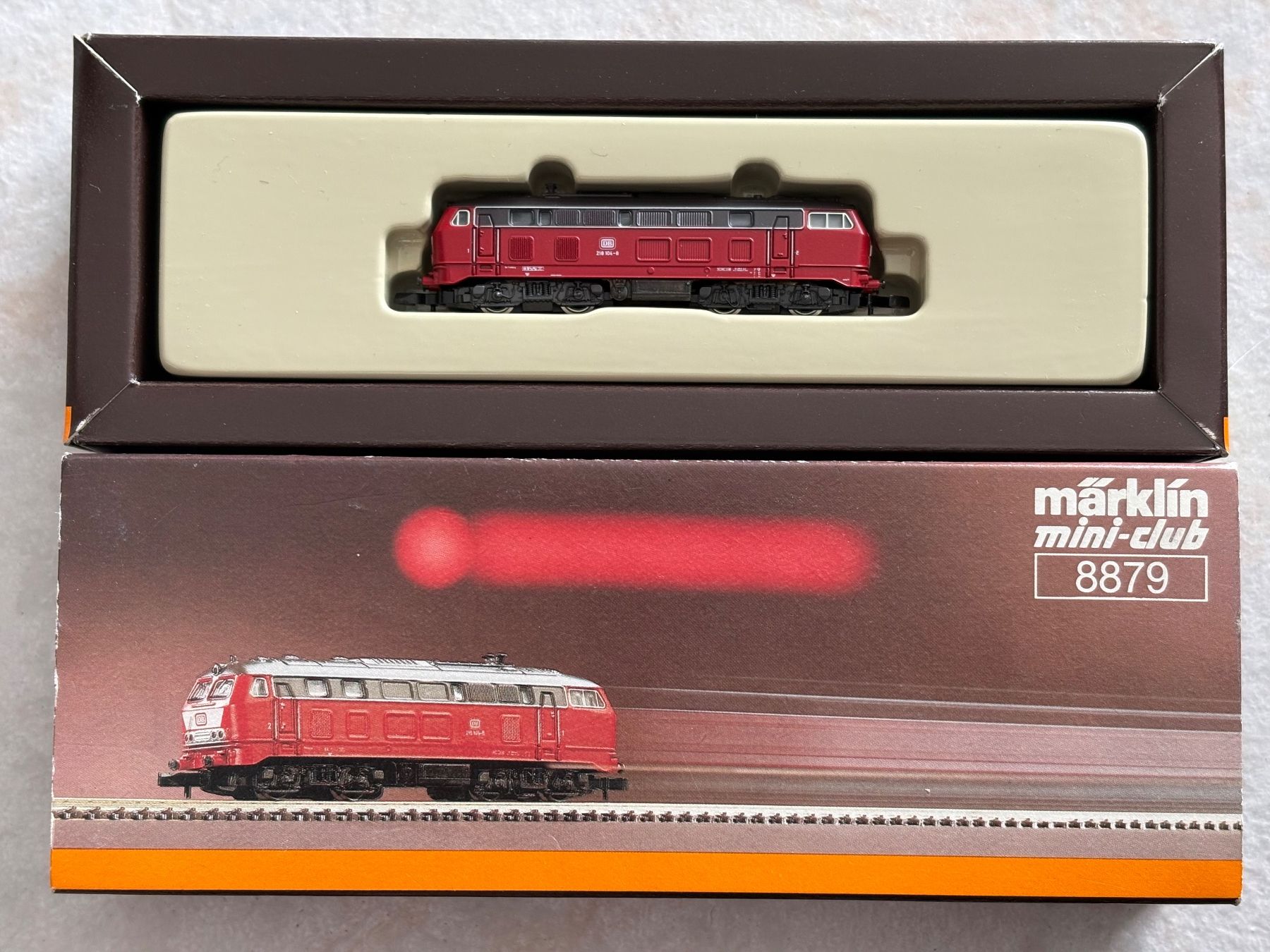 Märklin Modellini di ferrovie: Marklin Z 8879 Diesellok 218 mit Leds – Nuovo (secondo la descrizione) da Hauterive NE venduto da eriamch