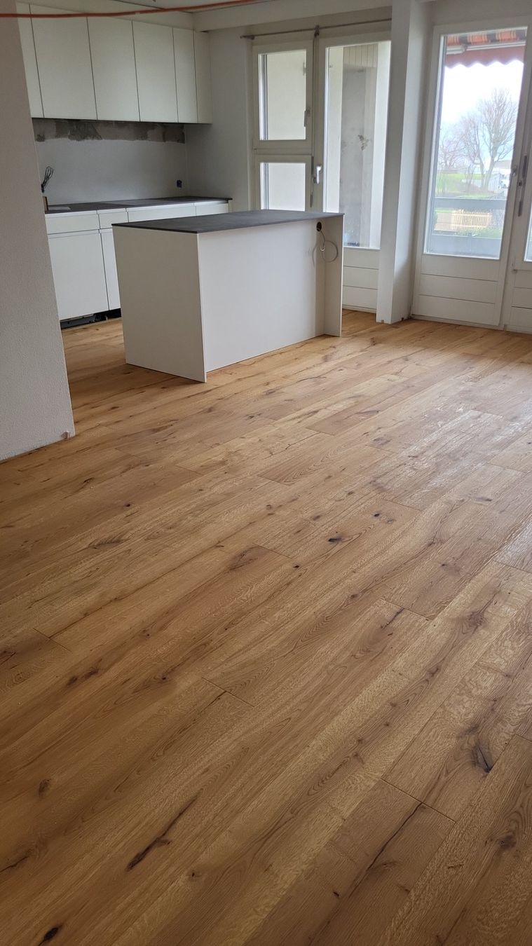 Holzartikel: Eiche parkettboden mit 4 mm starker Nutzschicht – Neu und originalverpackt aus Rothrist von swiss-laminat 3