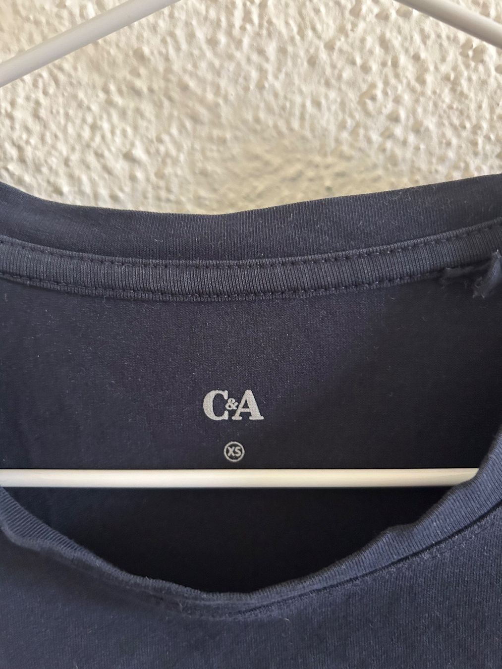 C&A T-shirt: C&A Shirt, XS, Langarm, Dunkelblau – Usato da Ebikon venduto da magdasophia 1