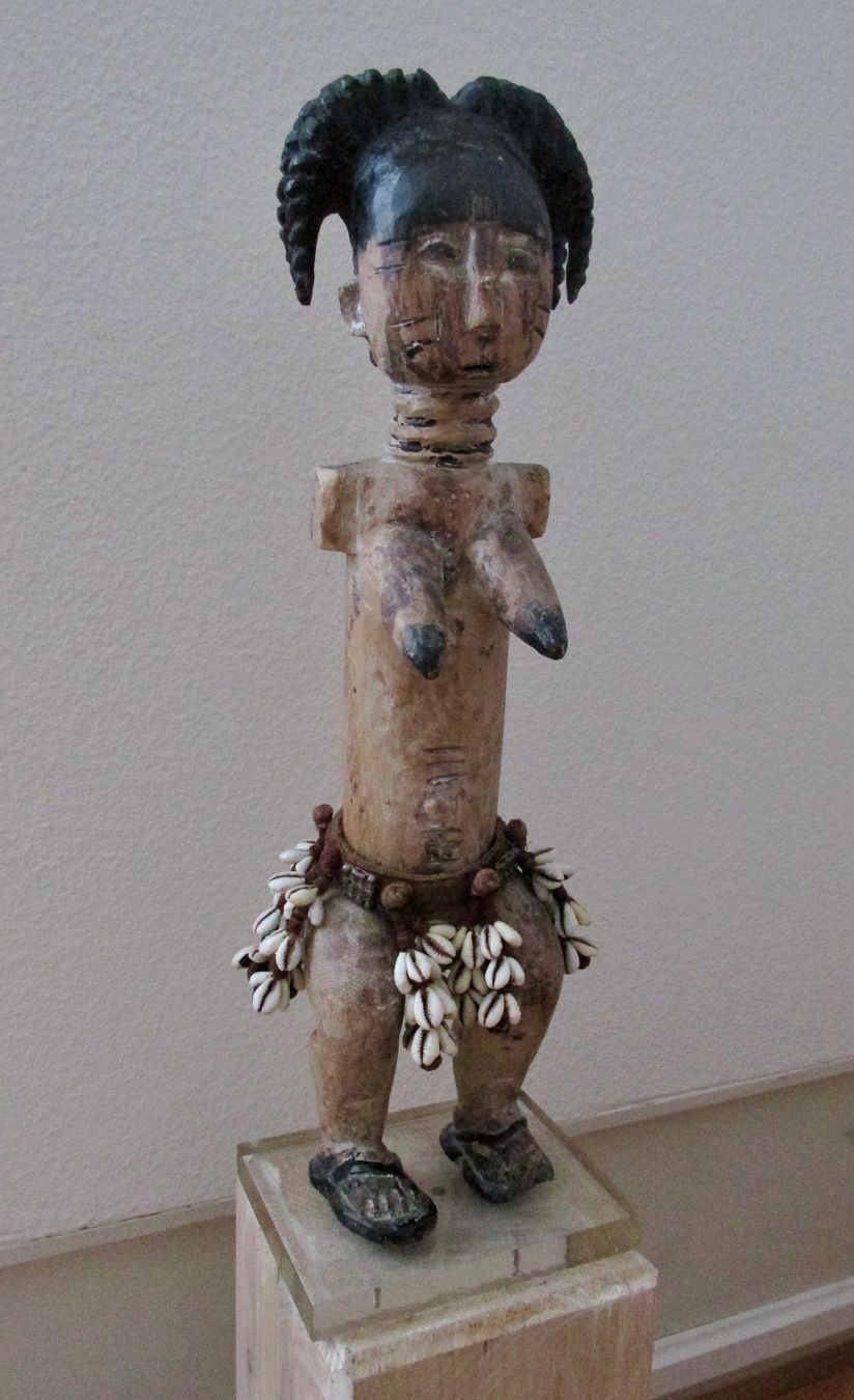 Sculture & Statue: Frauenfigur aus Holz auf Plexiglaspodest / Afrika – Usato da Winterthur venduto da mat_q5d5 2