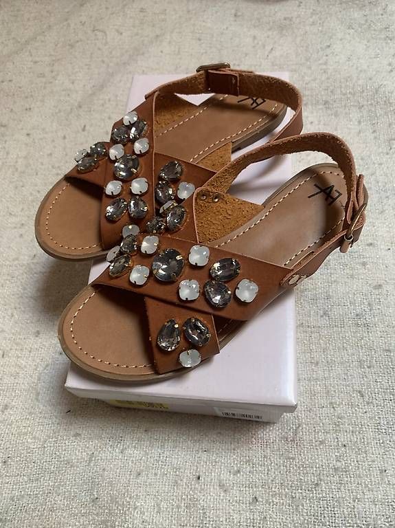 Damenschuhe: Sandalen (neu), Grösse 36 – Neu und originalverpackt aus Zürich von nic_l9gv
