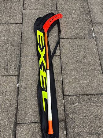 Unihockeyschläger mit Tasche