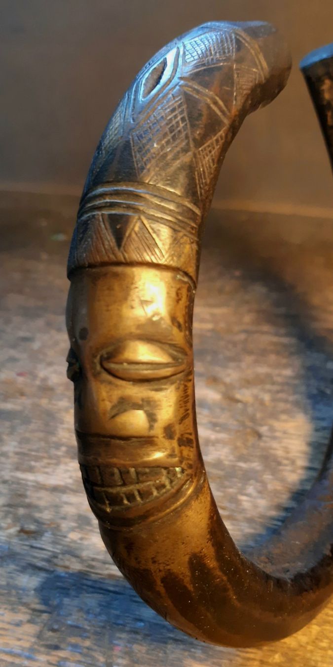 Skulpturen & Statuen: Impressive Bronze Torque vermutl. Congo 19/20th – Gebraucht aus Arbon von torso444 1
