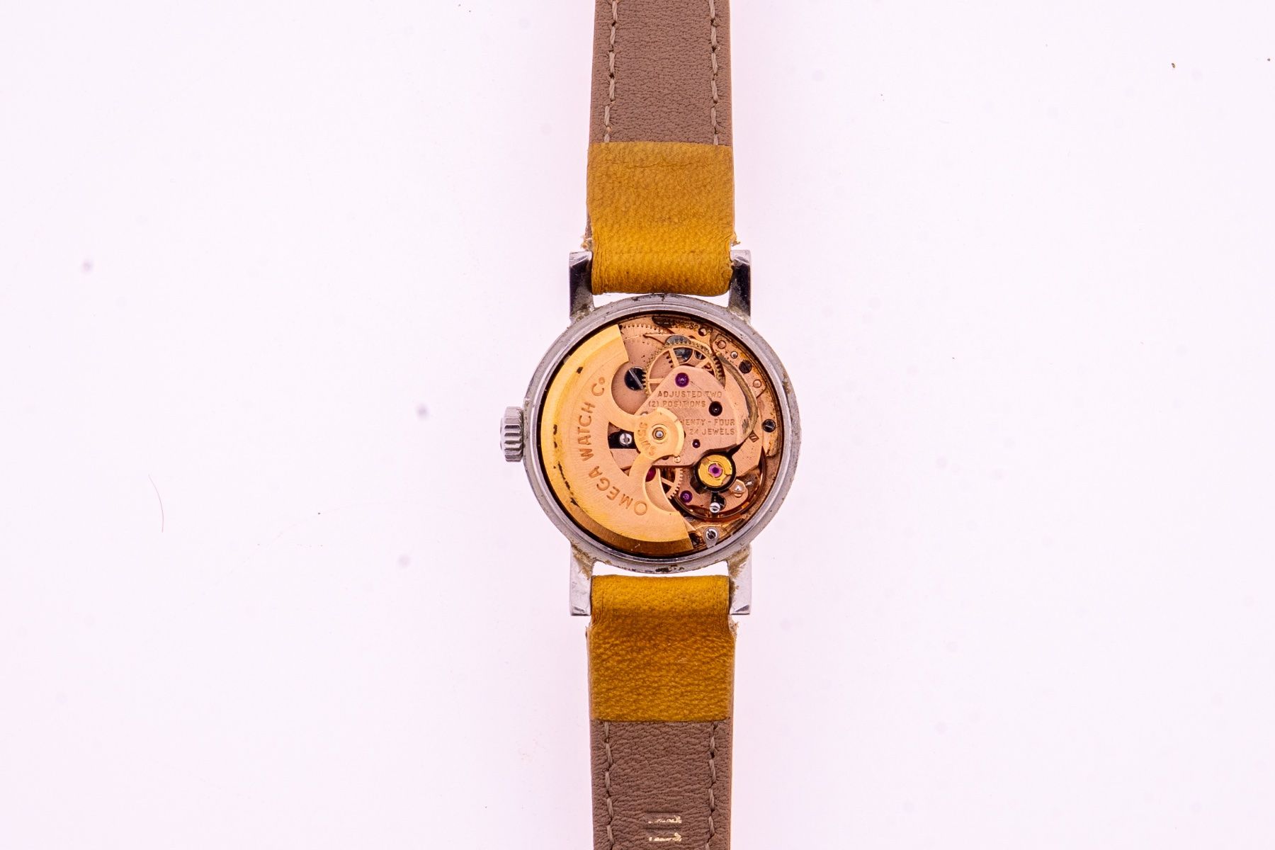 Omega Montres: Omega Ladymatic Ref. 562.005 – Défectueux à Rafz par  2