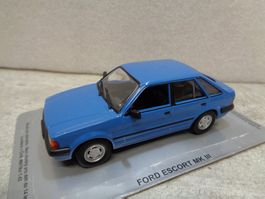 Ist 1:43 Classic Car Ford Escort MK III