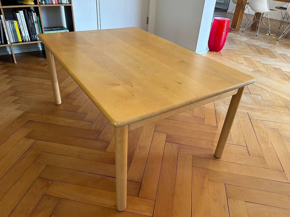 Tavoli: Massiver Kindertisch aus Birkenholz, variable Höhe – Usato da Schaffhausen venduto da RobertG01 4