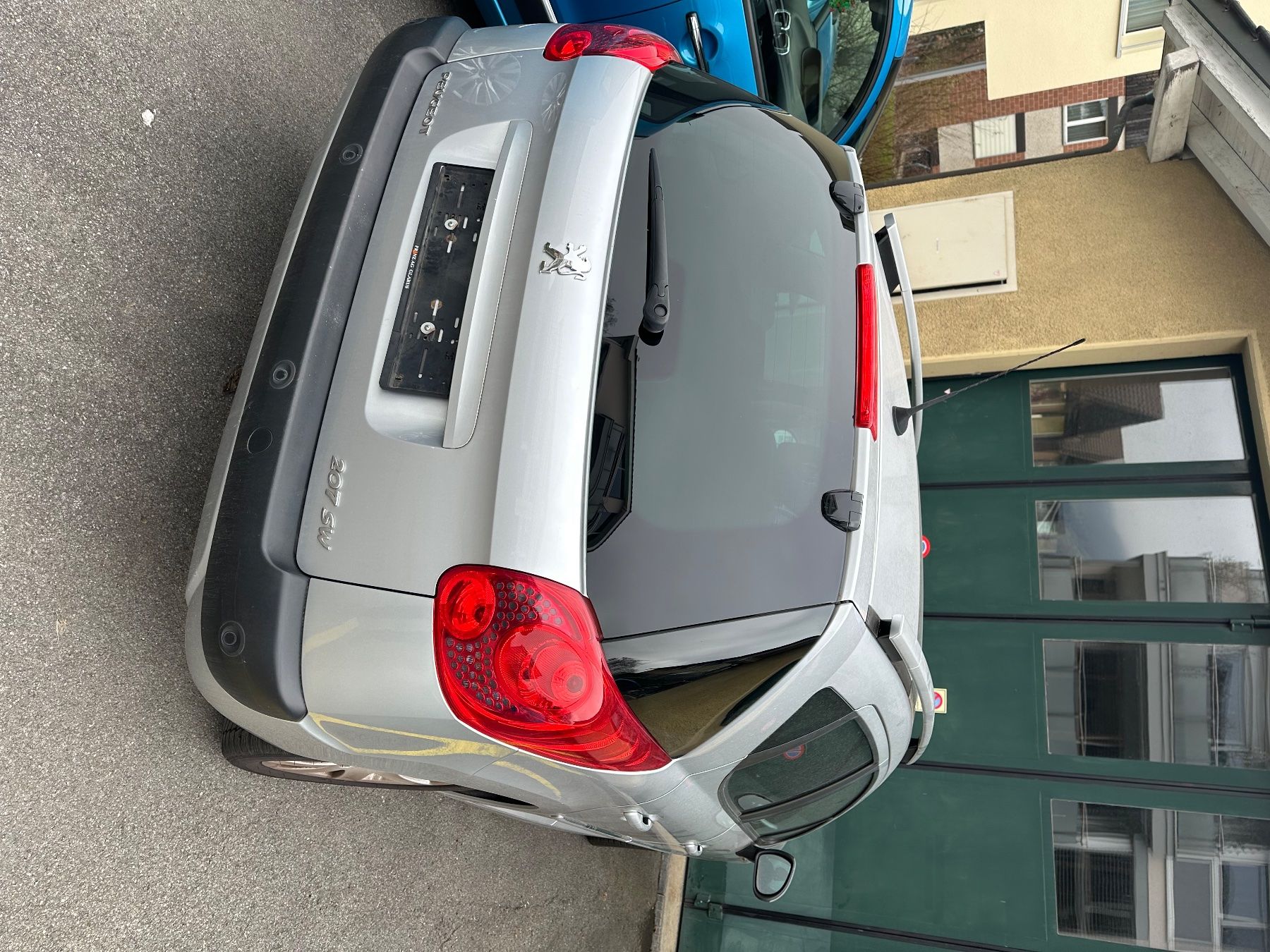 Peugeot Automobili: Peugeot 207 SW 1.6i – Usato da Wilen (Sarnen) venduto da Wstratos 4