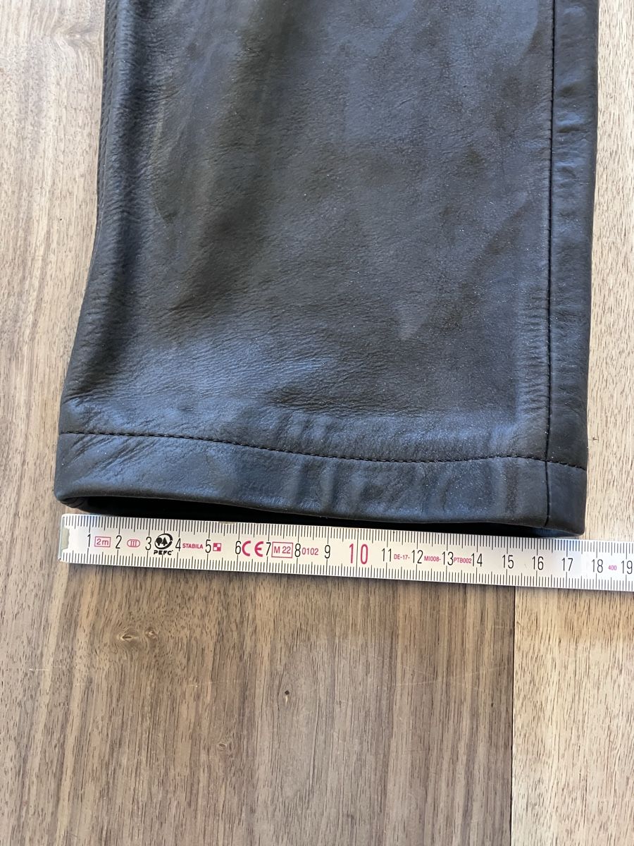 Pantaloni: Lederhose Kuhleder dunkelbraun – Usato da Krauchthal venduto da StuderE 7