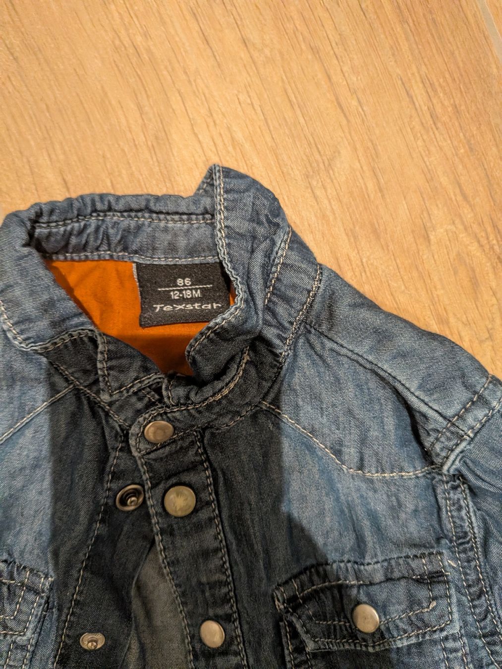 Camicie, T-shirt & Polo: Jeanshemd Grösse 86 – Usato da Eschenbach SG venduto da SanFranciscoCalifornia 1