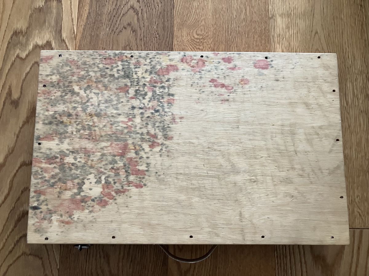 Colori: Holzkistli mit alter Ölfarbe – Usato da Willisau venduto da son_lq7g 4