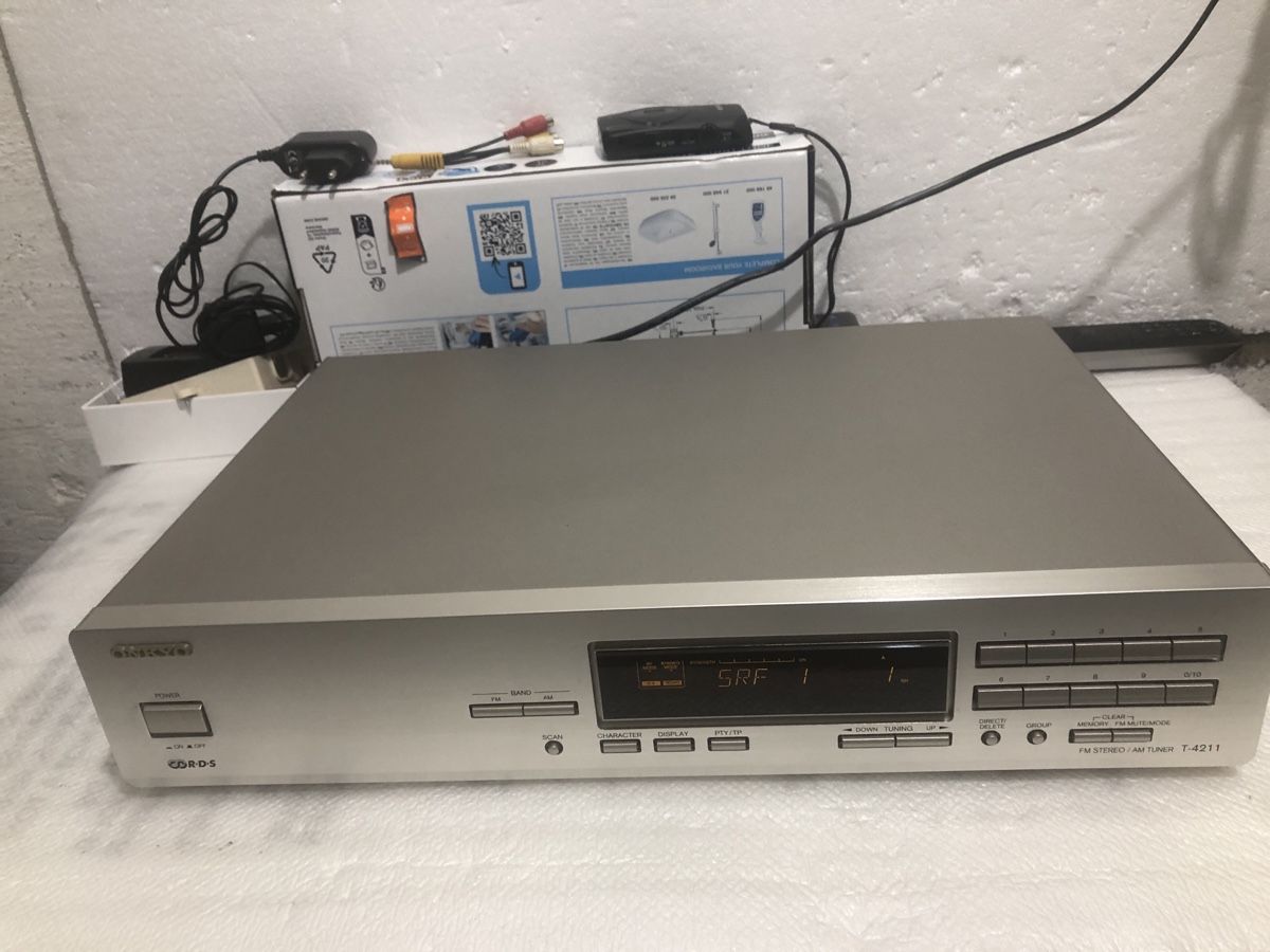 Onkyo Radio: Tuner Onkyo T-4211 – Usato da Biel-Bienne venduto da alos07
