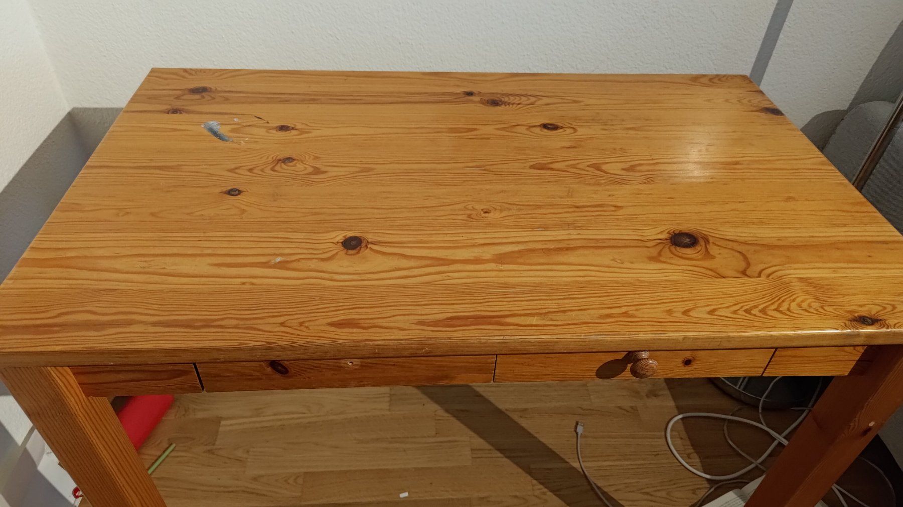 Scrivanie: Schreibtisch aus Holz – Usato da Richterswil venduto da chabwino13 1